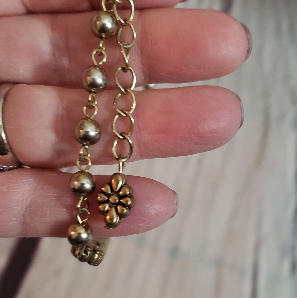 Chaps Daisy Beaded Chain Necklace - Picture 5 of 7